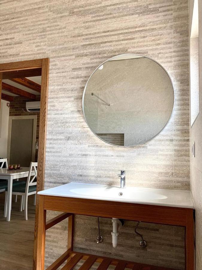 Studio Apartman Luka Starigrad Paklenica Exterior photo